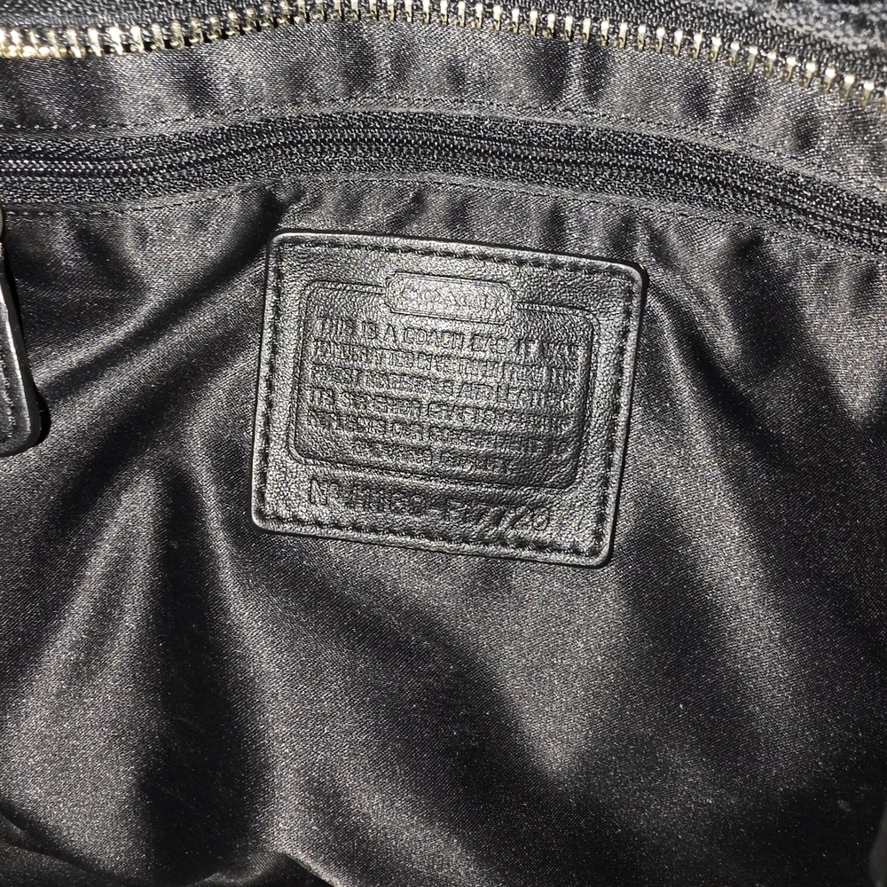 Coach Black Signature Tote Bag - Picture 4 of 6